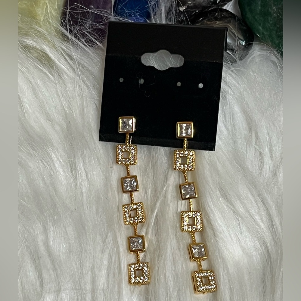 Chic Drop Earrings